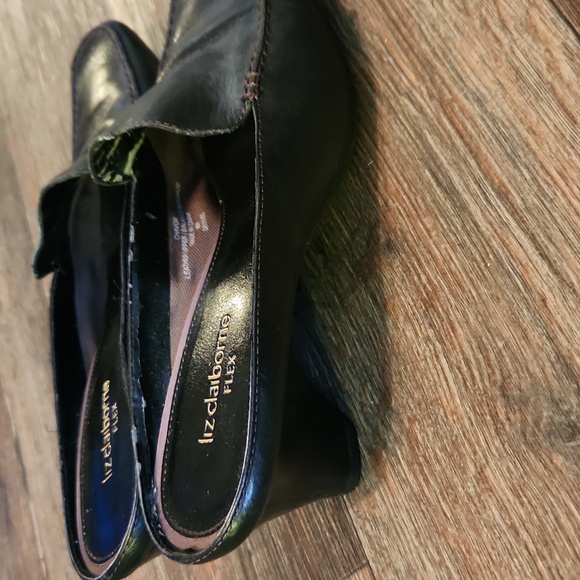 Liz Claiborne Flex Mini-Heel Close-Toed Dress Shoe - Size 8M - Picture 2 of 7